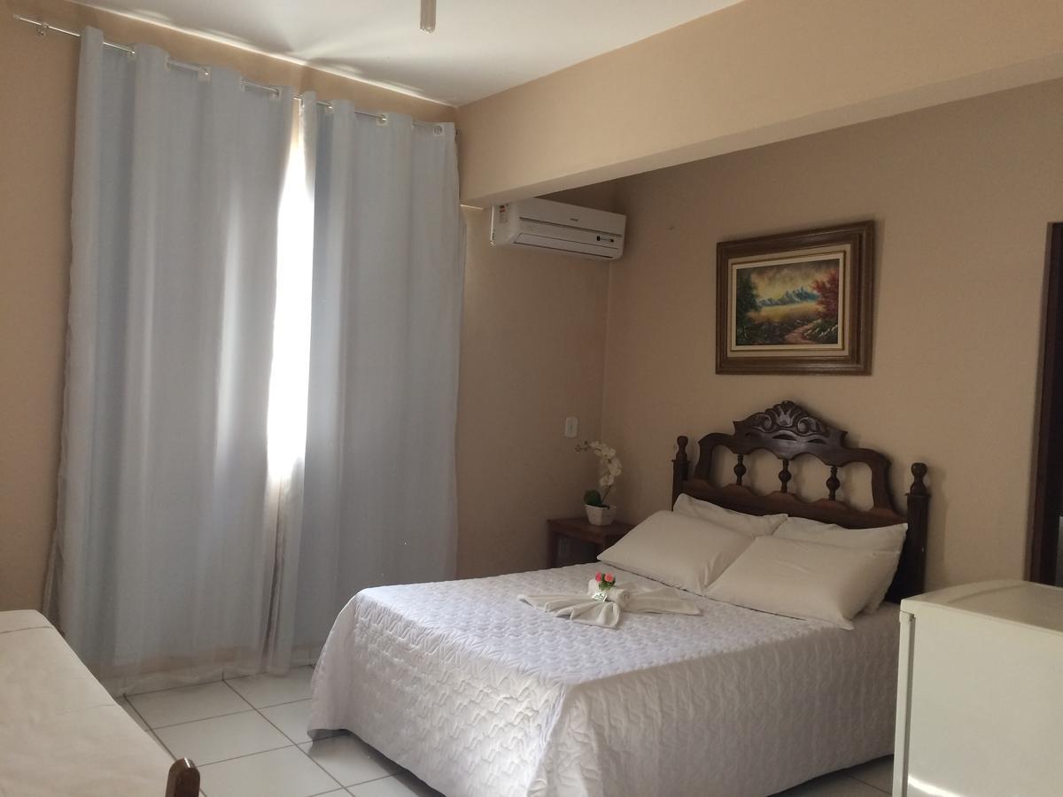 Hotel Vale Verde Santa Maria do Suaçuí Kültér fotó